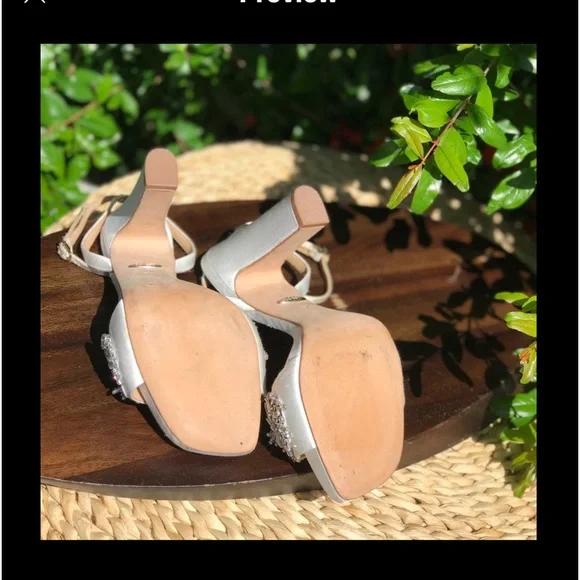 - Badgley Mischka Alexa Rhinestone flower ornament white satin embellished…8.5 - Picture 4 of 16